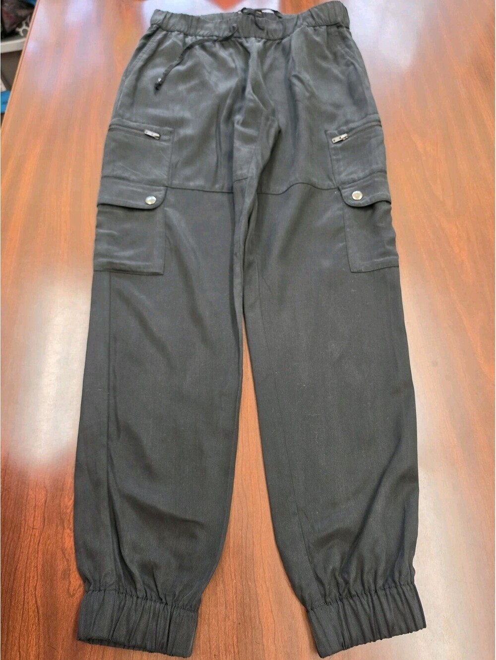 Banana Republic Black 100% Tencel Lyocell Cargo Joggers Size XS Pants Utility